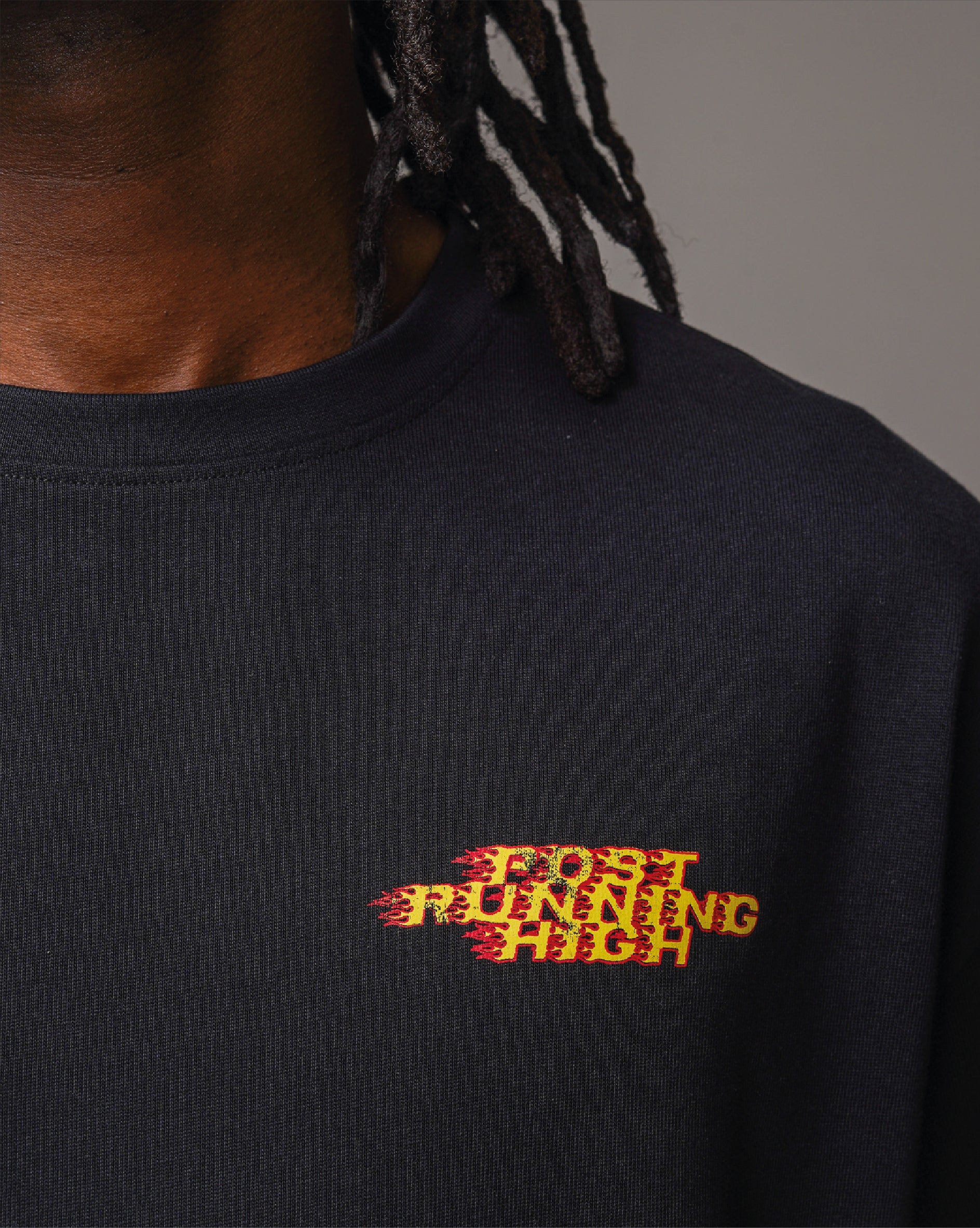 Playera Boulder Post Running High Flames Negra