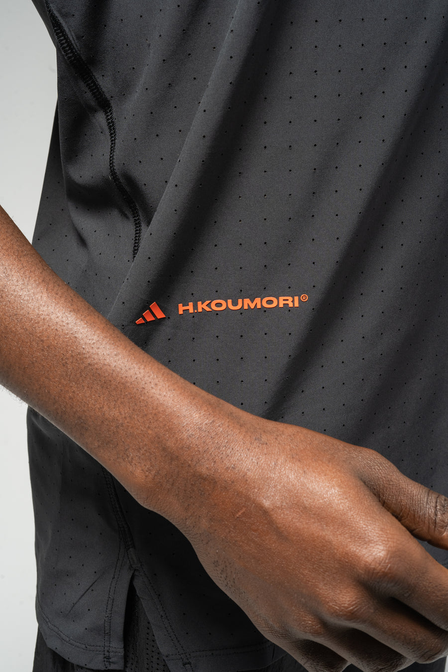 Adi365 H.Koumori Running Singlet Black