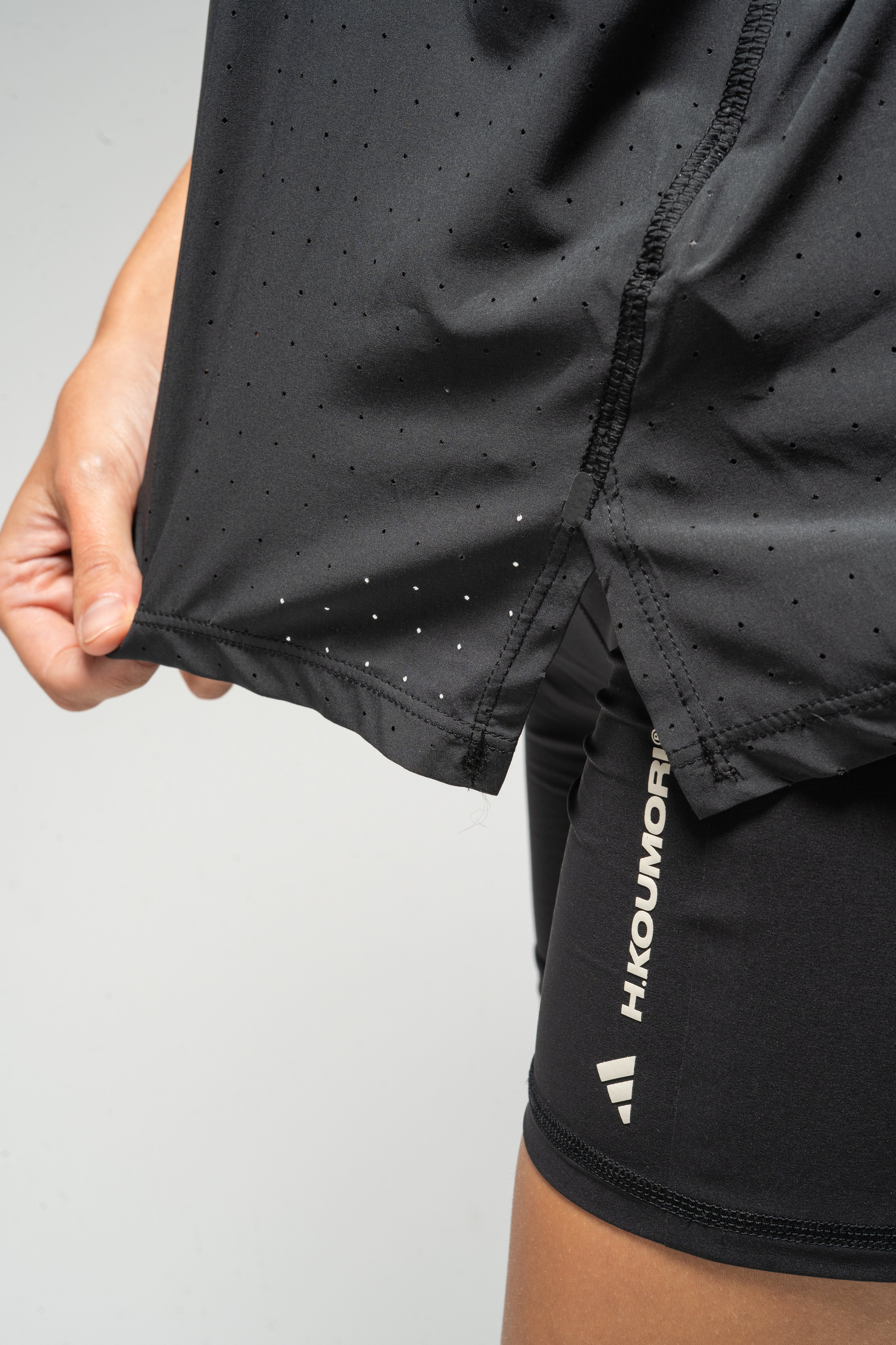 Singlet Adi365 H.Koumori Para Mujer Negro