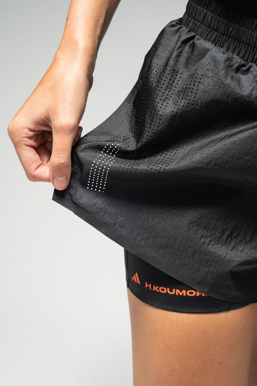 Adi365 H.Koumori Running 2in1 Shorts Black Woman