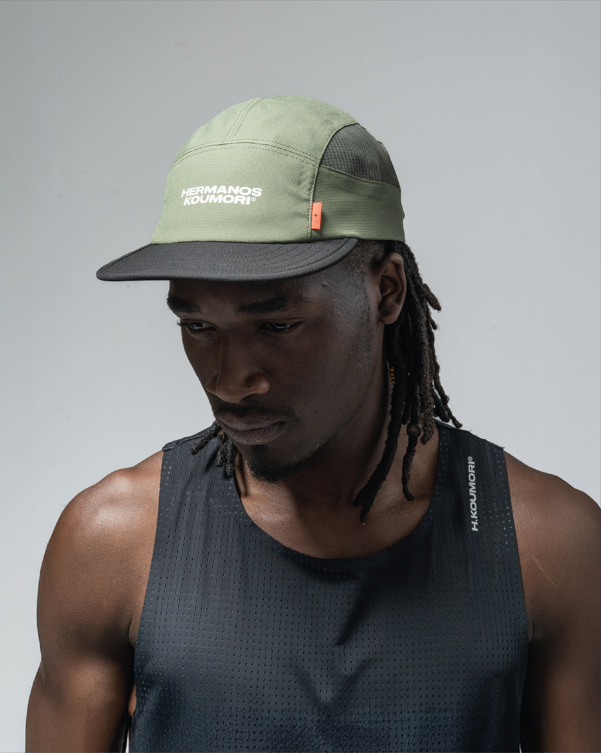 Gorra Con Panel Lateral Koumori Athletics Forest Green