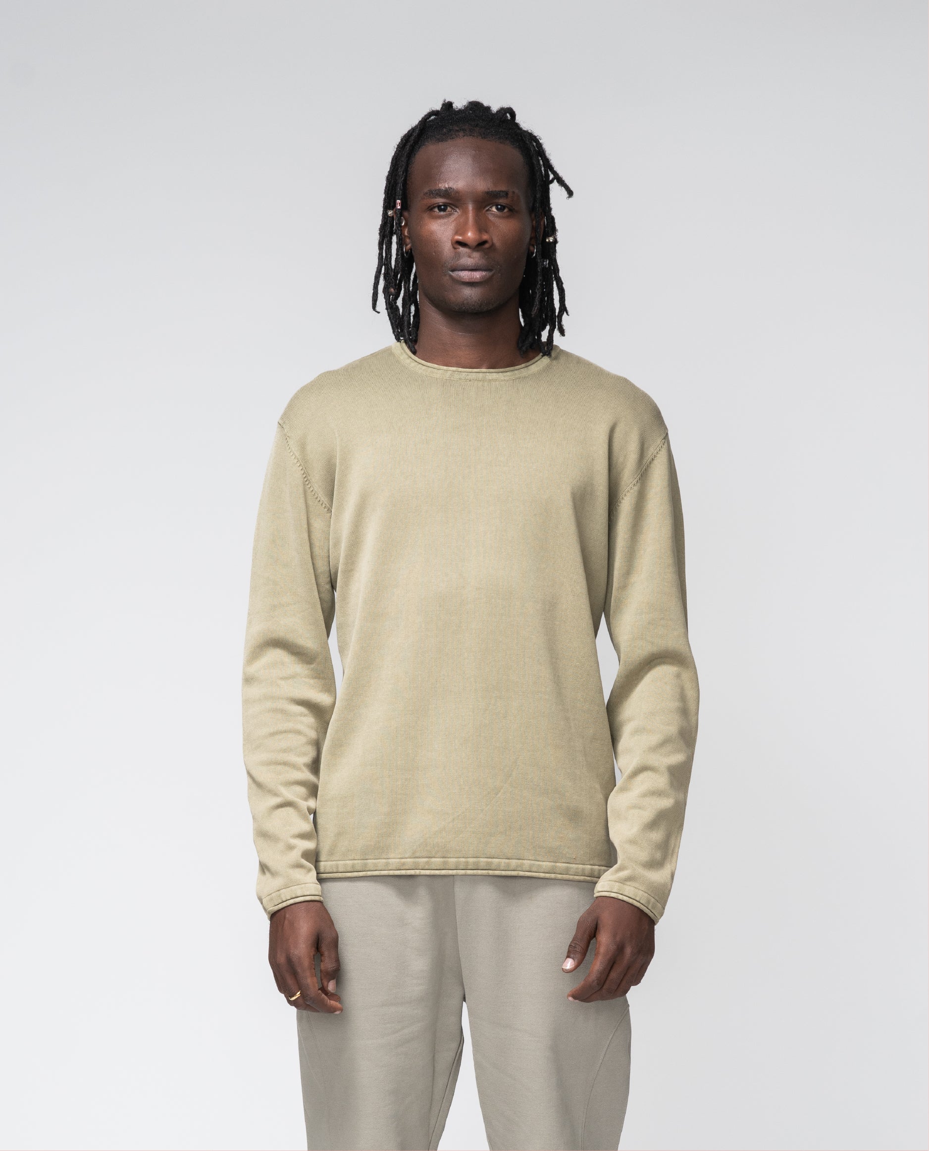 Off Sweater Green Tea – Hermanos Koumori