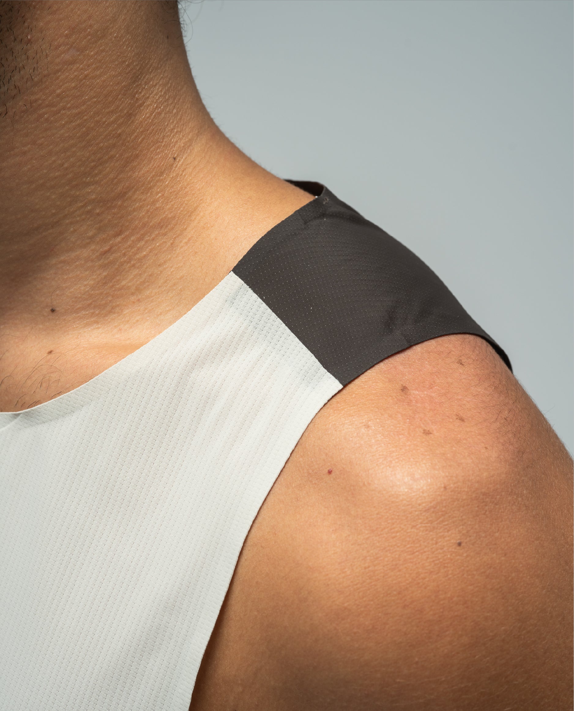 Race Singlet Silver Cloud