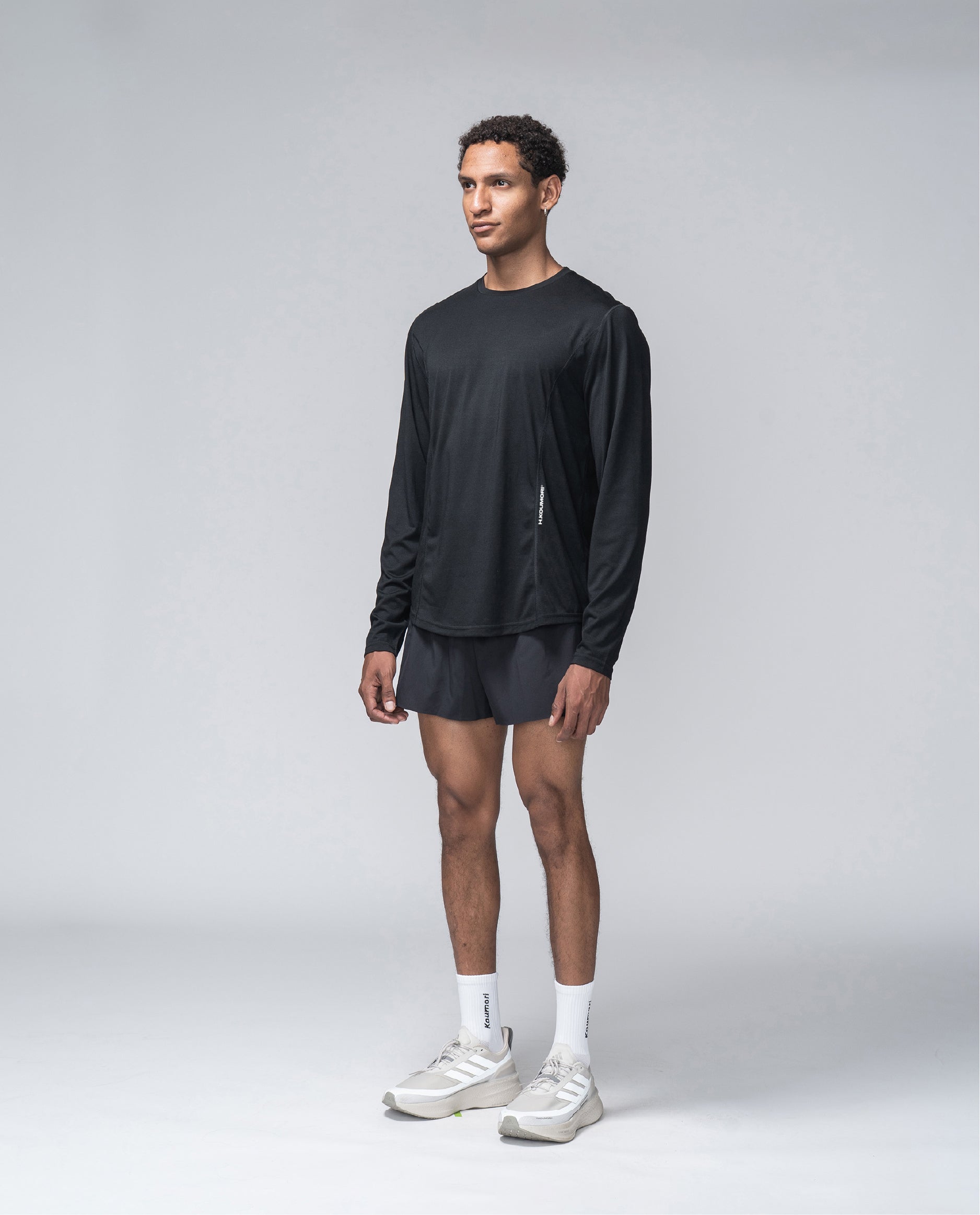 on Race Shorts メンズ Sサイズ カラー　BLACK Men's Race Shorts | Black | On United States