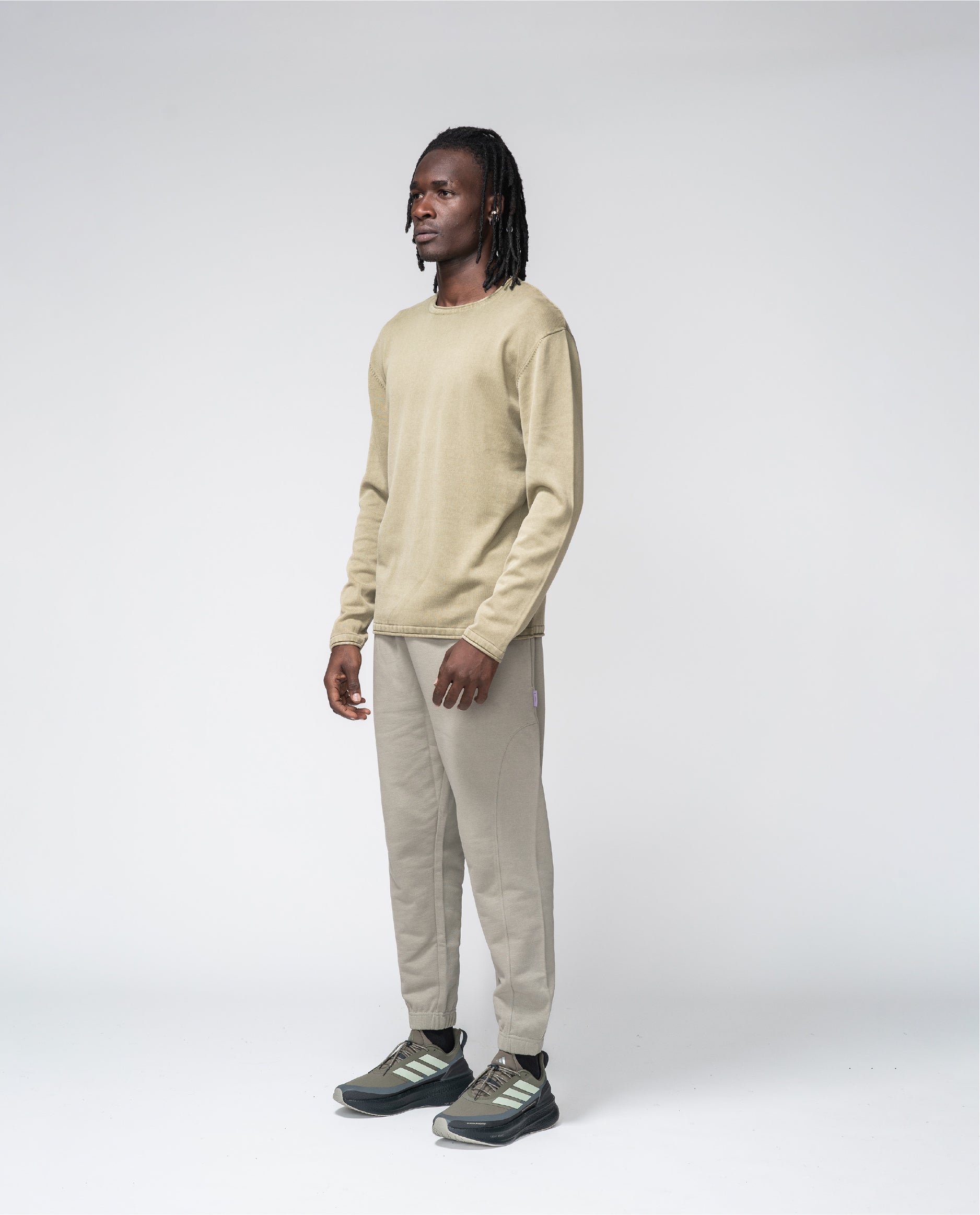 Off Sweater Green Tea – Hermanos Koumori