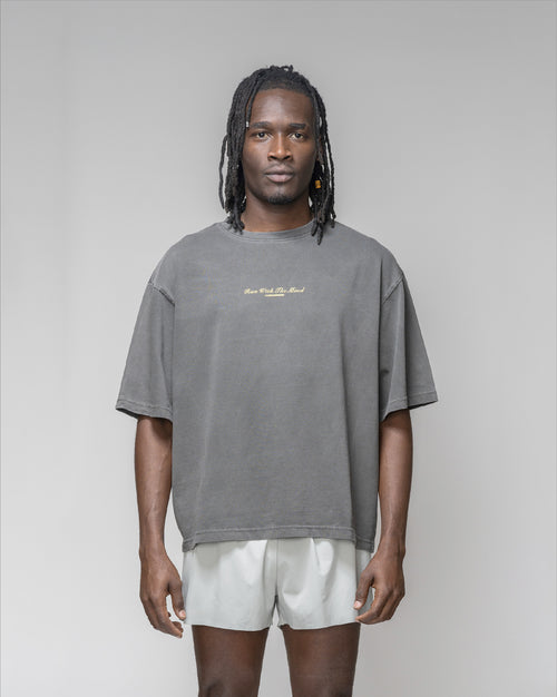 Playera Boulder Con Eslogan Garment Dye